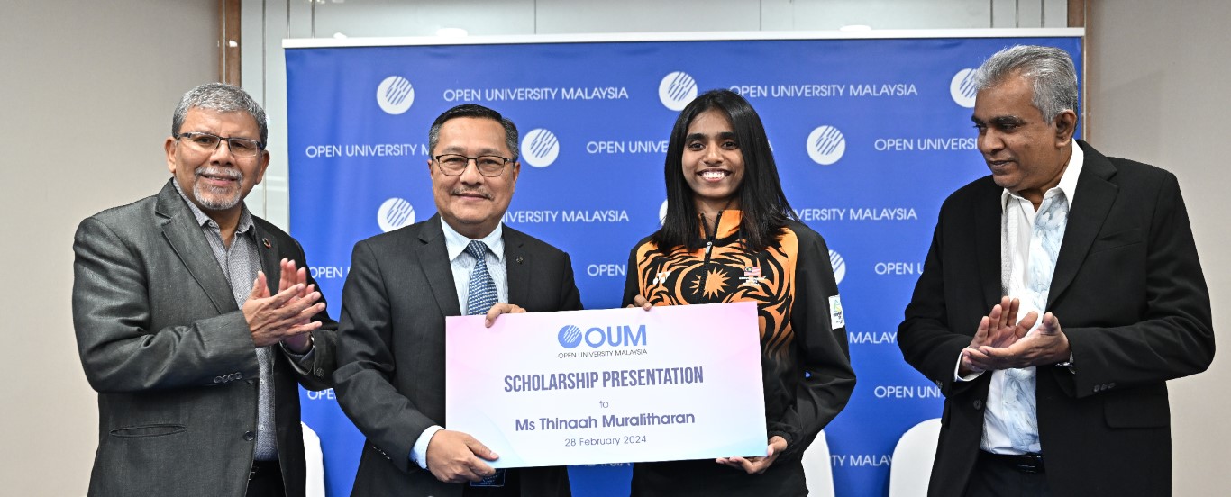 Thinaah Awarded OUM Scholarship